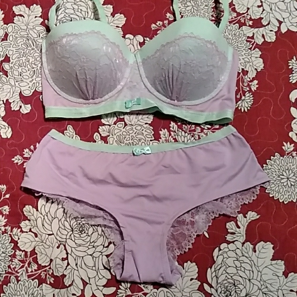 René Rofe Lavender Balconette 36D Bra/L Panty Set